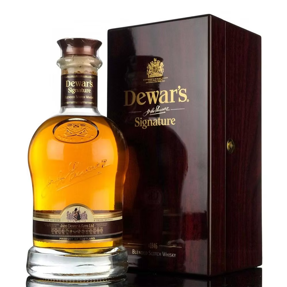 Dewar's Signature 700 ml