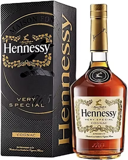 Hennessy VS 700 ml (WITH BOX)